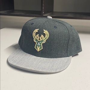 Milwaukee Bucks SnapBack